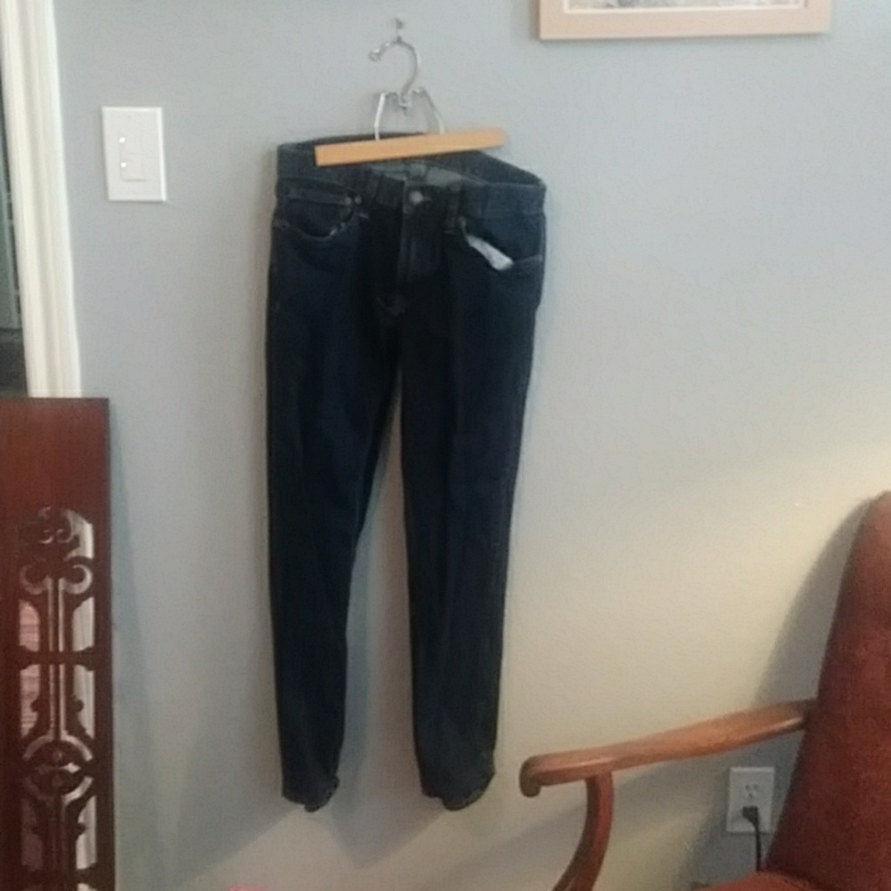 Skinny blue jeans
